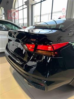 نيسان ألتيما